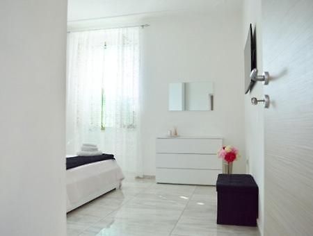 Appartamento La Casa Di Margi Napoli Esterno foto